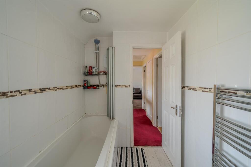 92 Court Farm Road-9.jpg