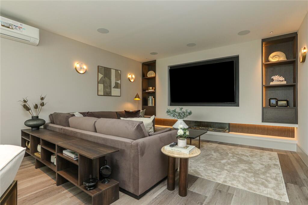 Show Home Cinema