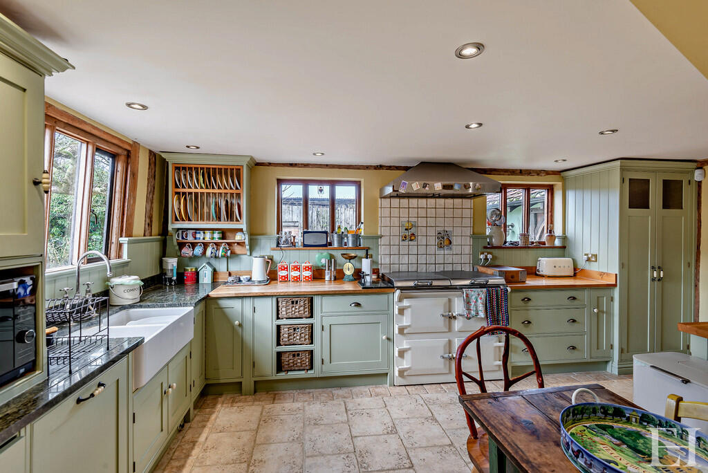 8640802-interiorW...