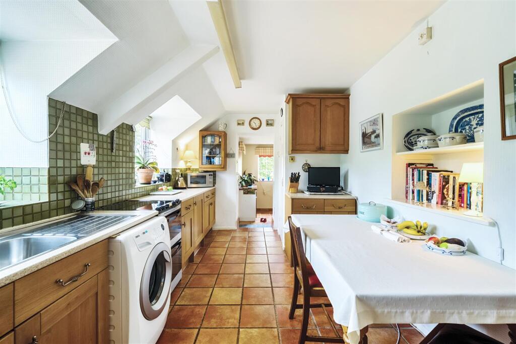 Kitchen / Breakfast Room