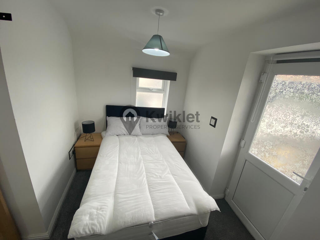 eZy Watermark_02-05-2025_01-02-40-8820pm.jpeg