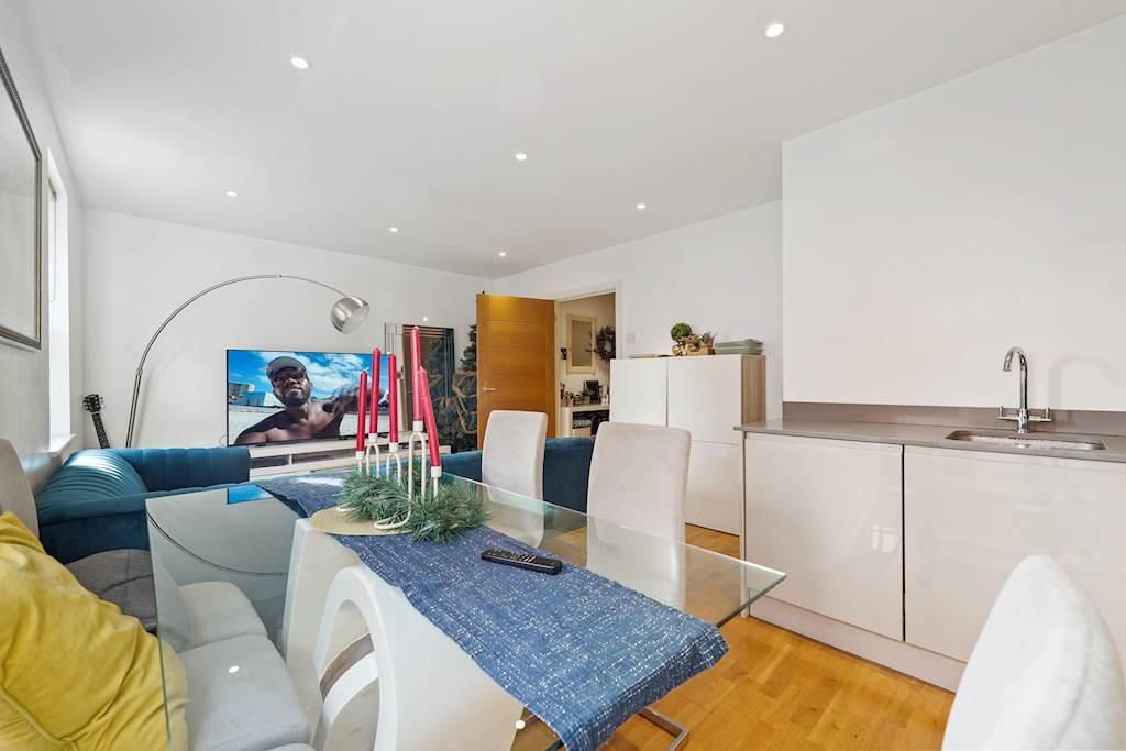 12-3174JUS05823 (1)-small.JPG