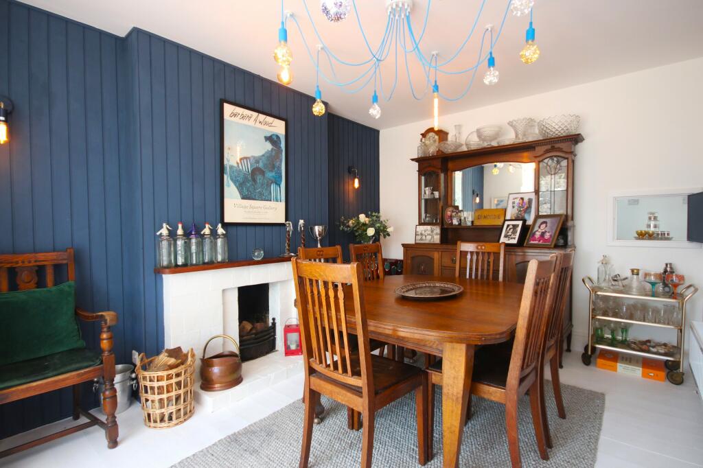 9) Dining Room