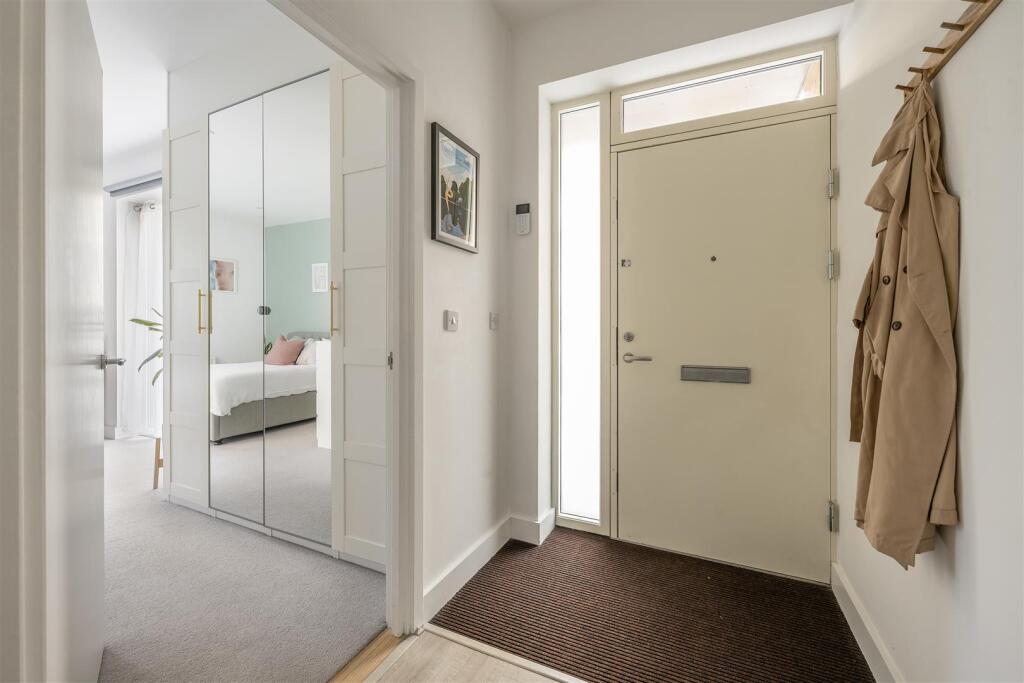 Richard Tress Way, E3