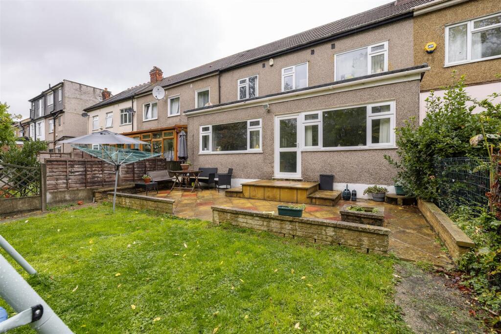 Cavendish Road, E4