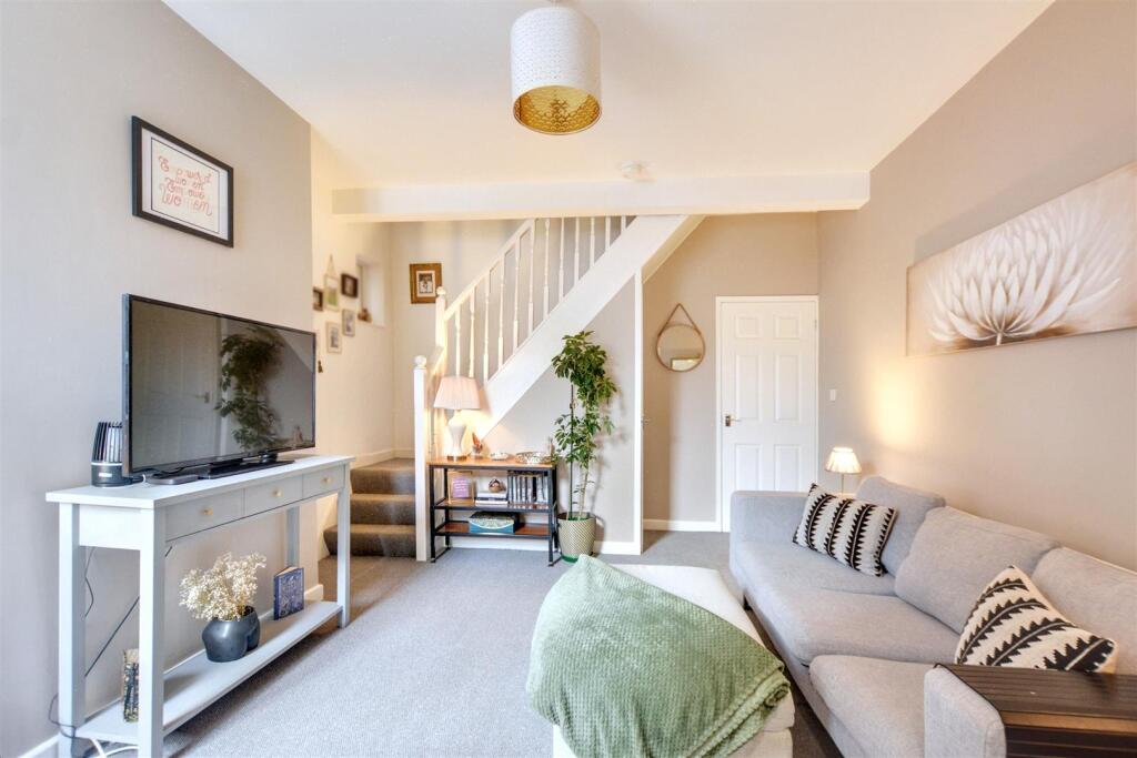 Sitting Room/Lounge