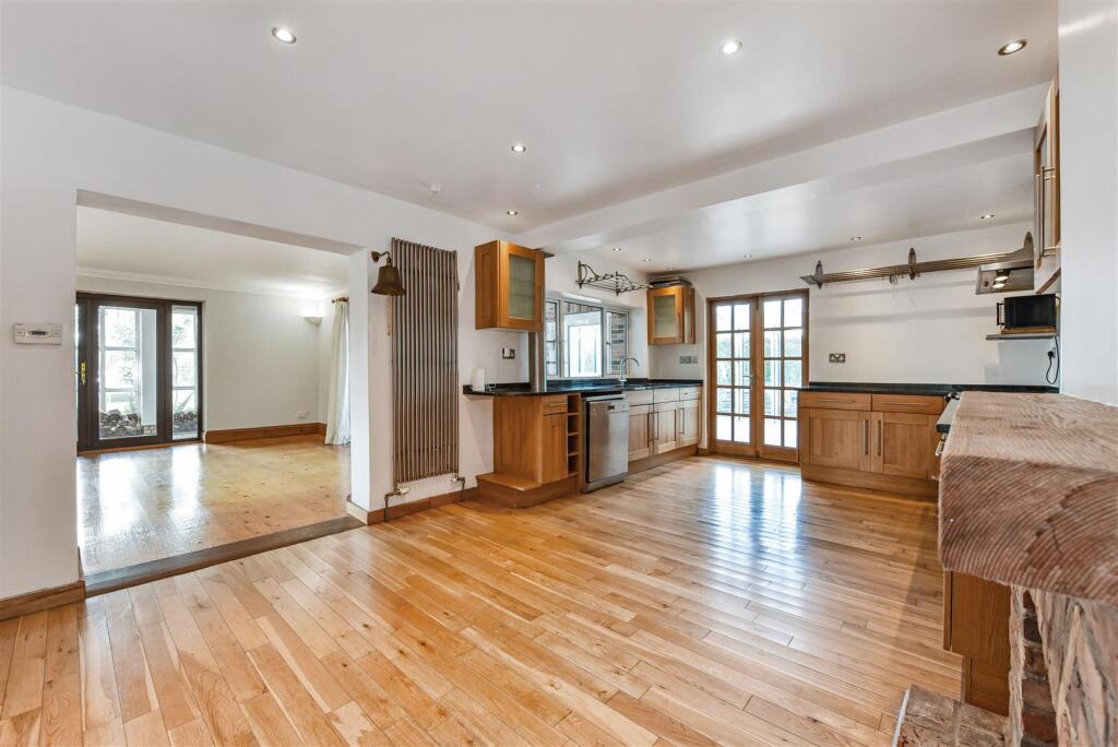 Kitchen/Breakfast Room