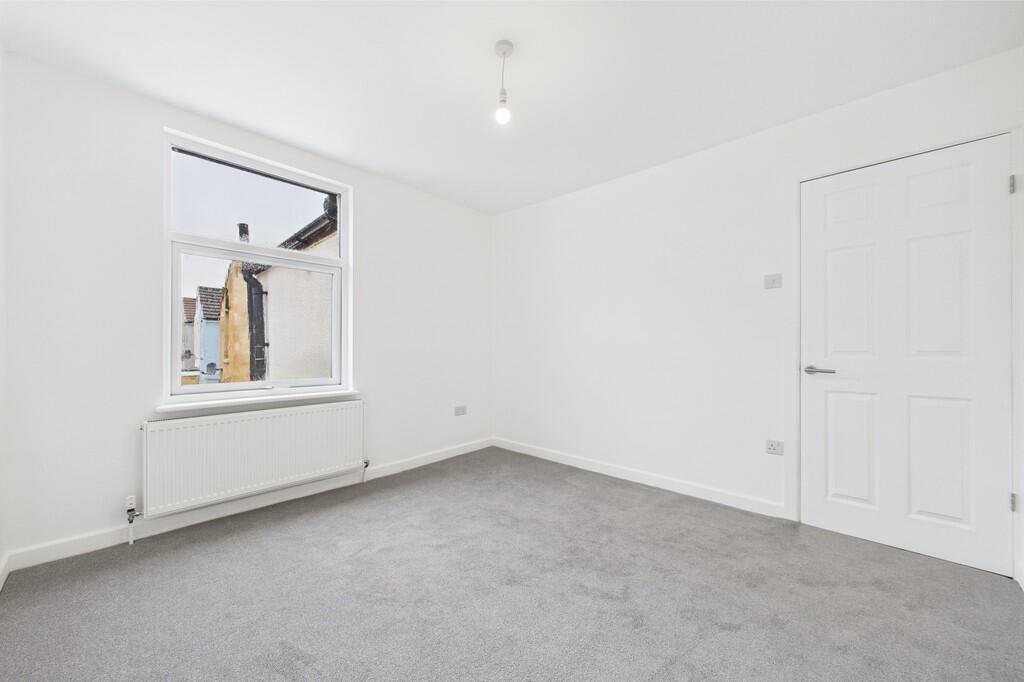 CAM01085G0-PR0569...