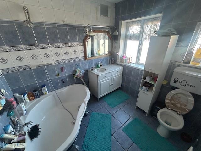 image 32.jpg