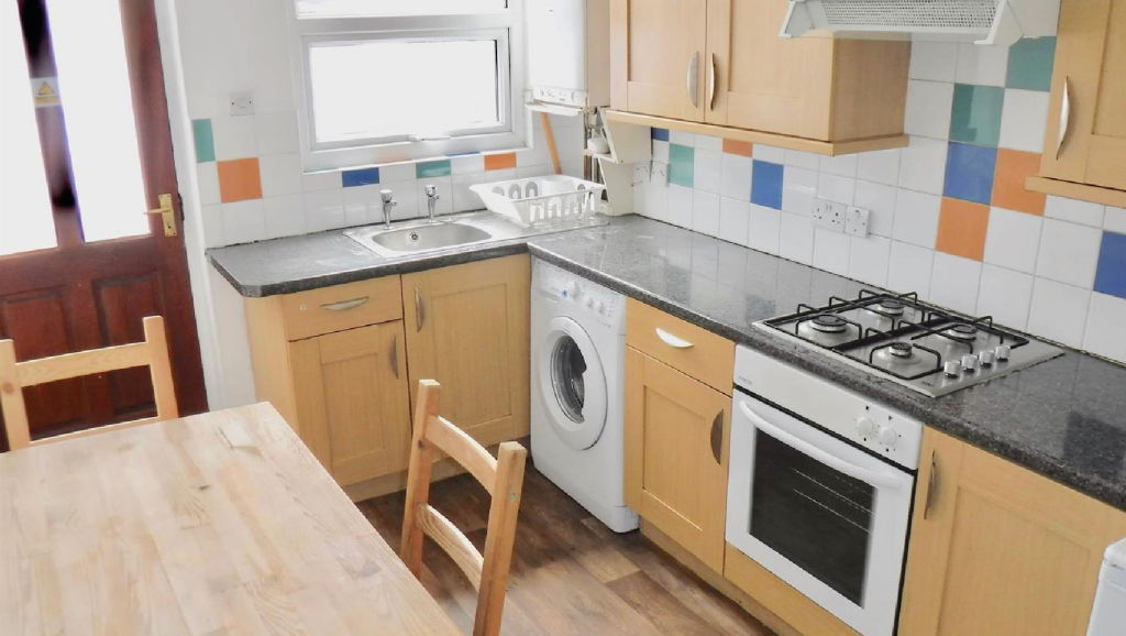 14 BRAZIL ST FLAT 2-03.png