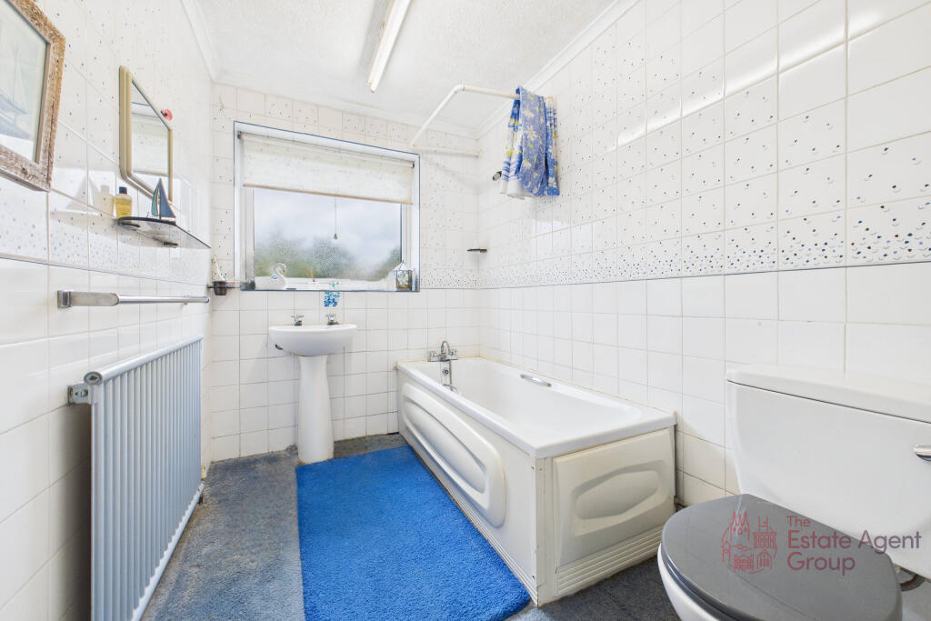 CAM02494G0-PR0064-STILL010