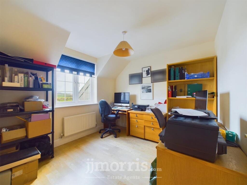 Bedroom 4/Study