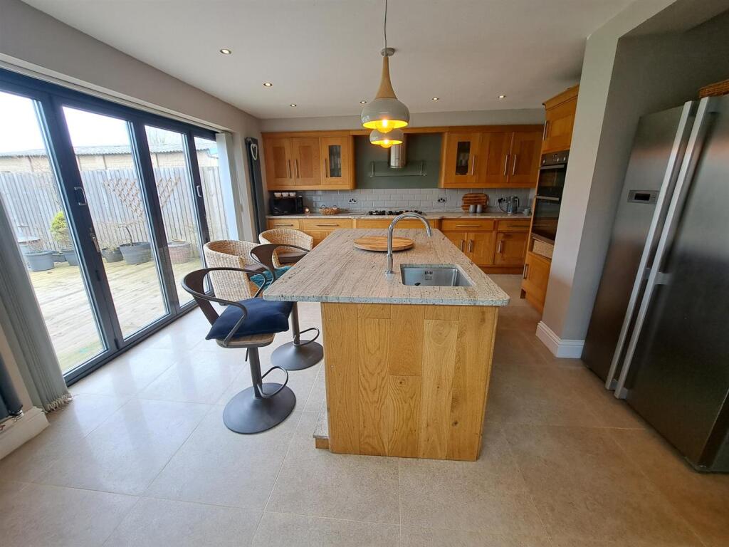 South View, Northampton
