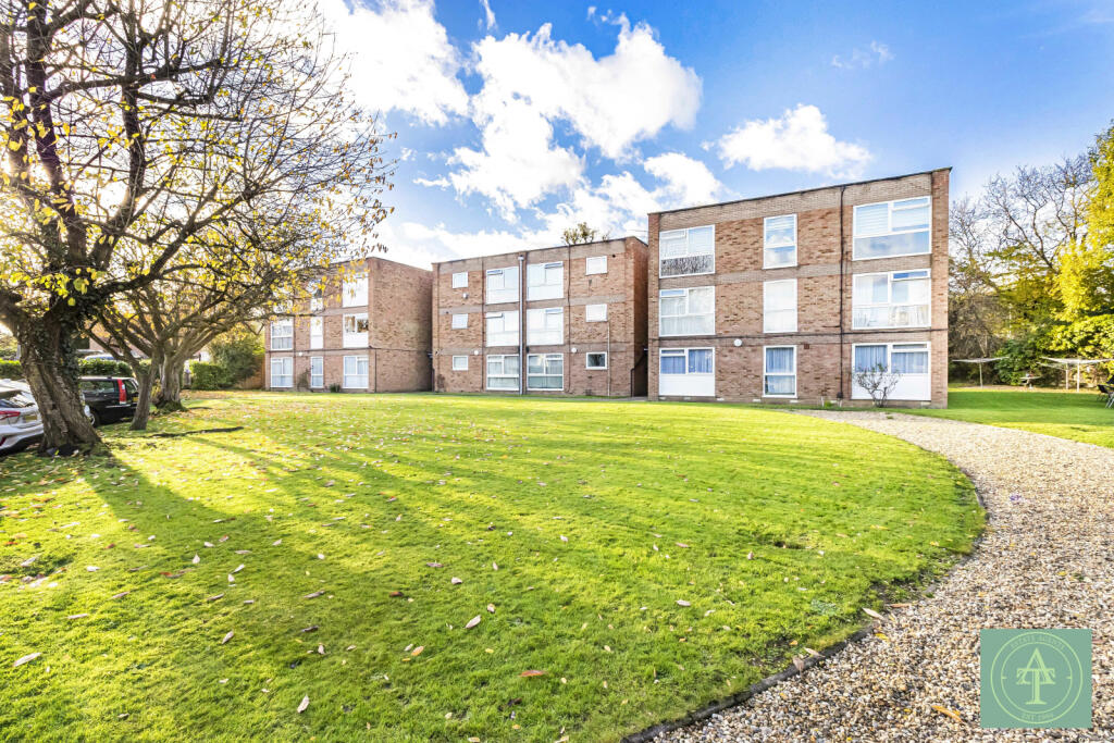 Two Bedroom Ground Floor Flat For Sale
