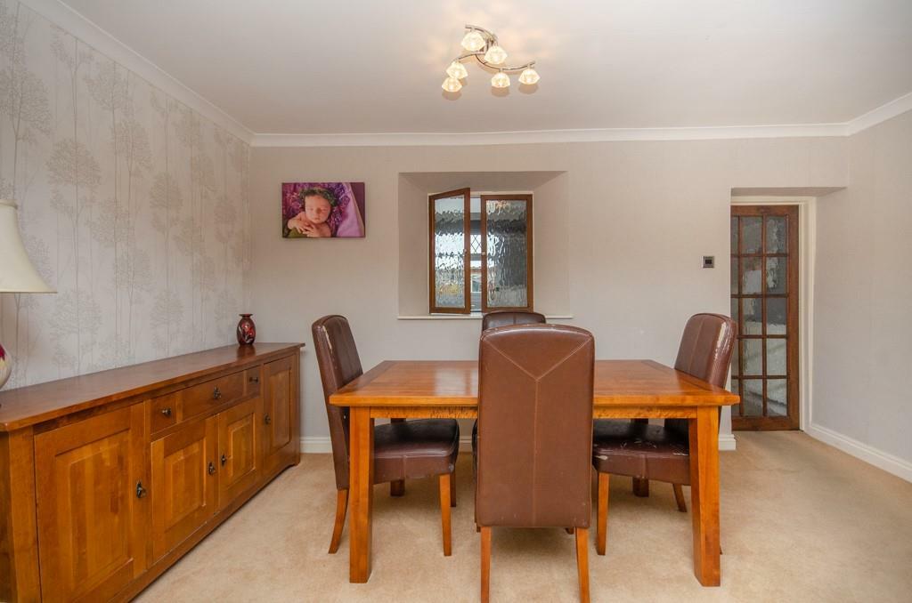 Dining room.jpg