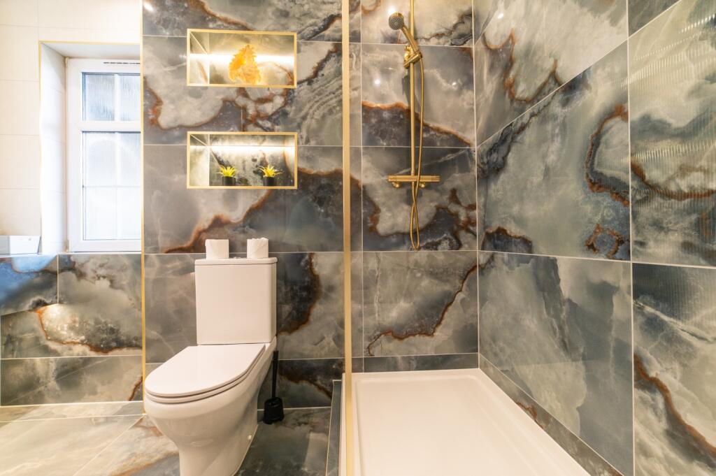 Award-winning Media team on EVERY Listing_20