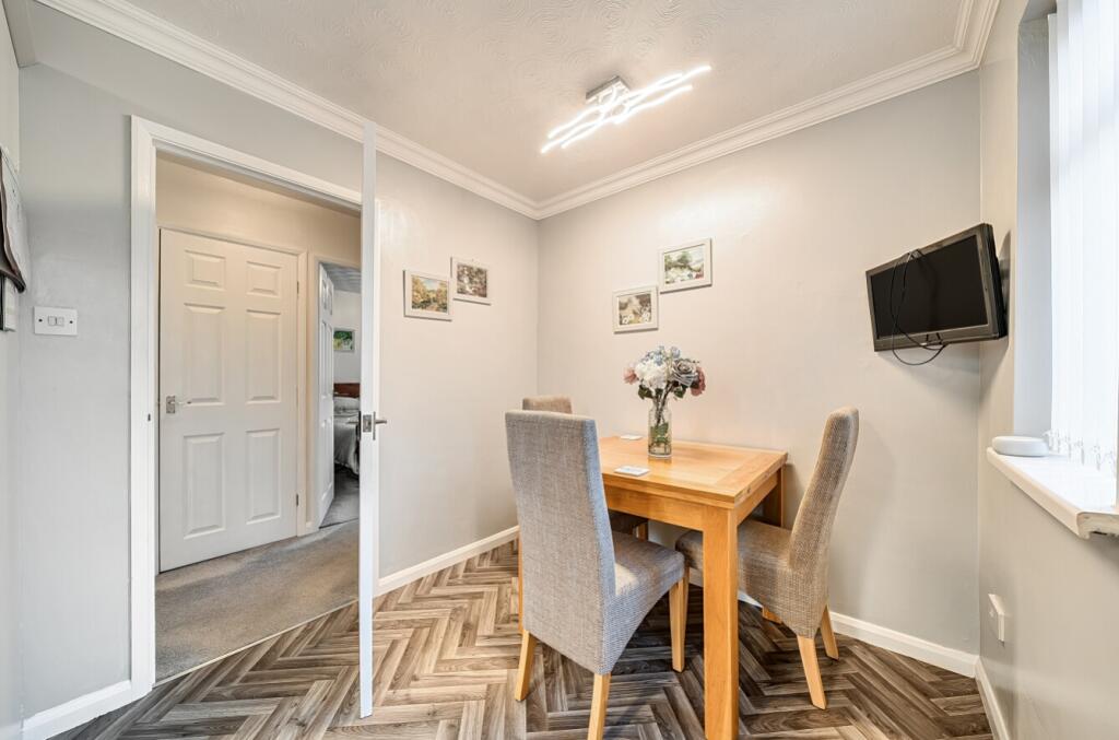 1374465-4-6904e794632b9