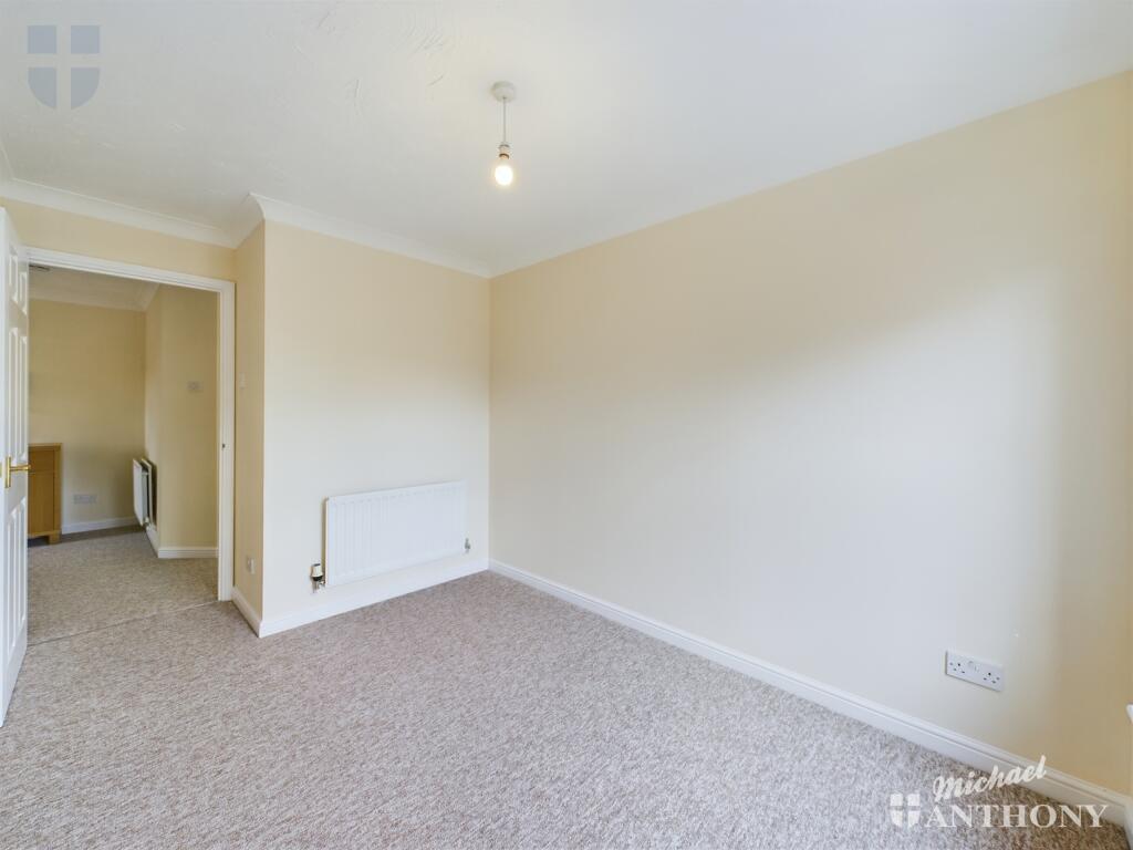 CAM02538G0-PR0031-STILL011