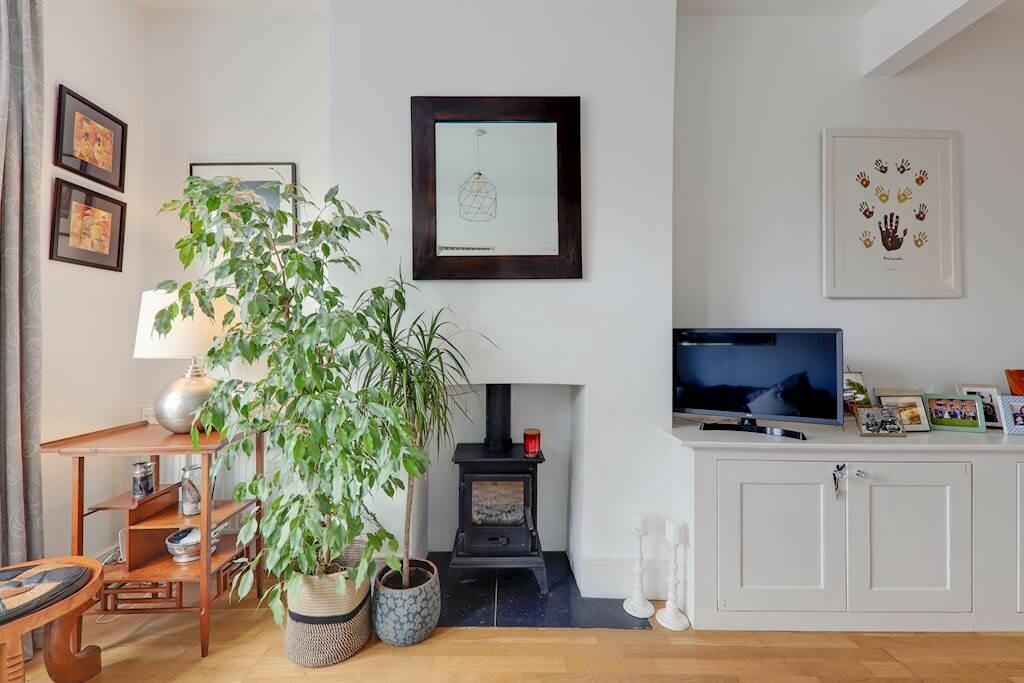 05-e1b9JHHGLL - 1...