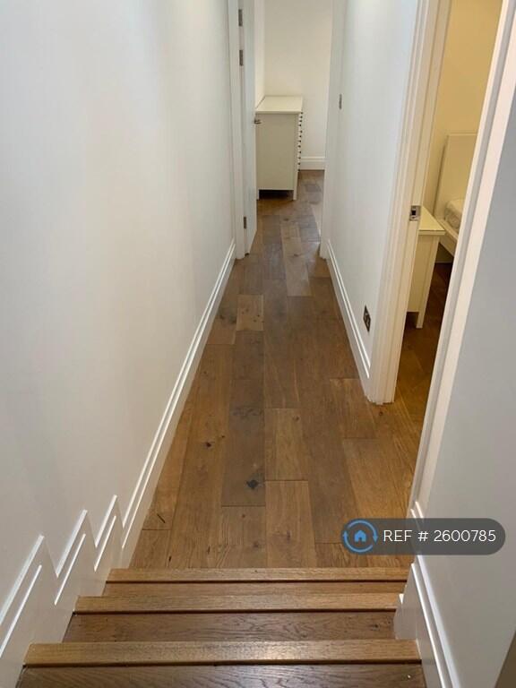 Landing Oak Wood Floor