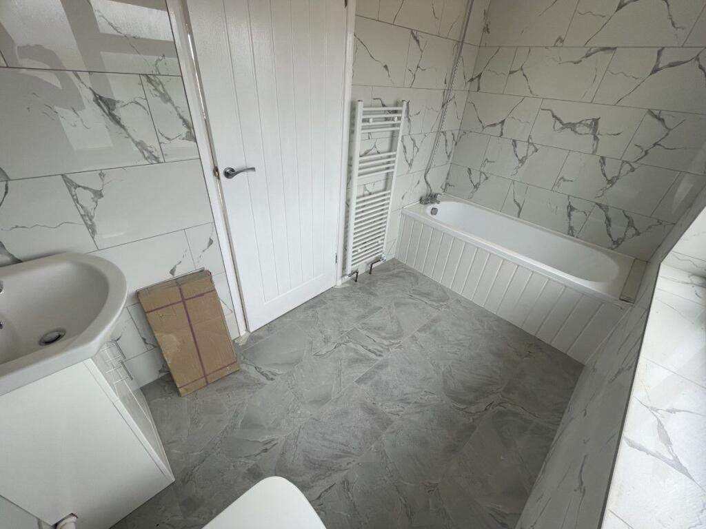 En-Suite Bathroom