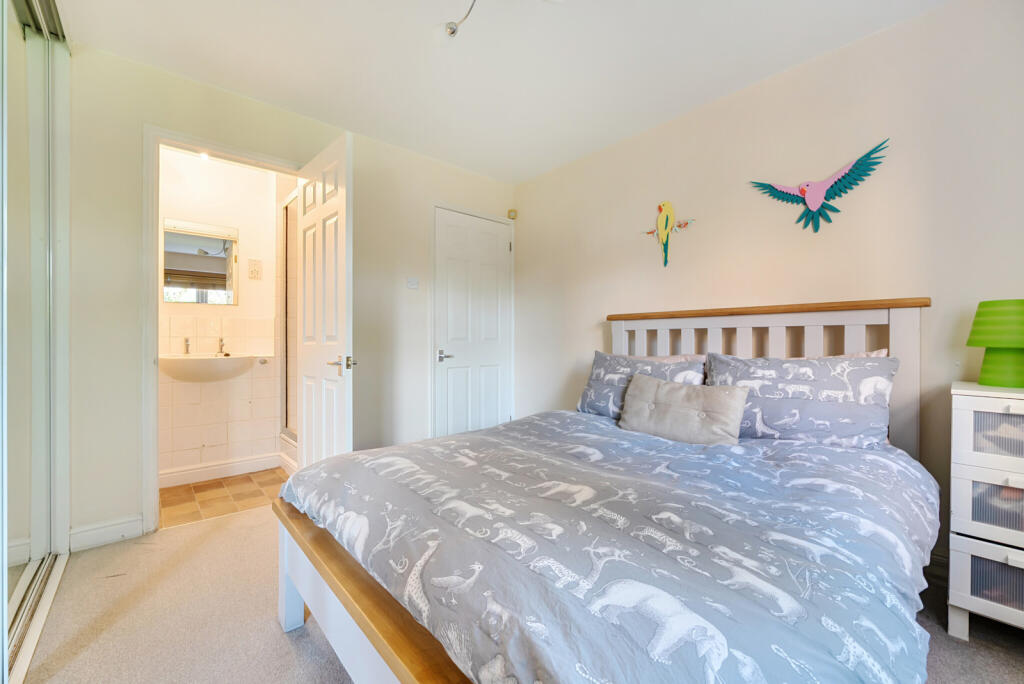 1363756-4-68f8bb1...