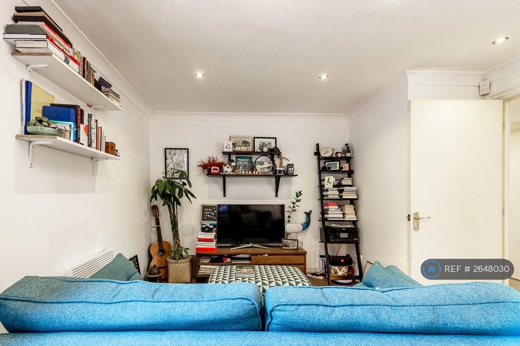Open Plan Kitchen-Living Room