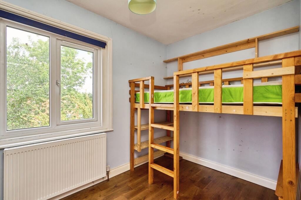 Bedroom 6/Study