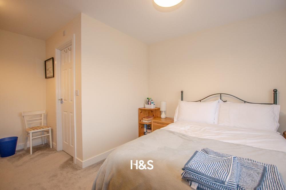 7 Dewberry Road - bedroom 2..jpg