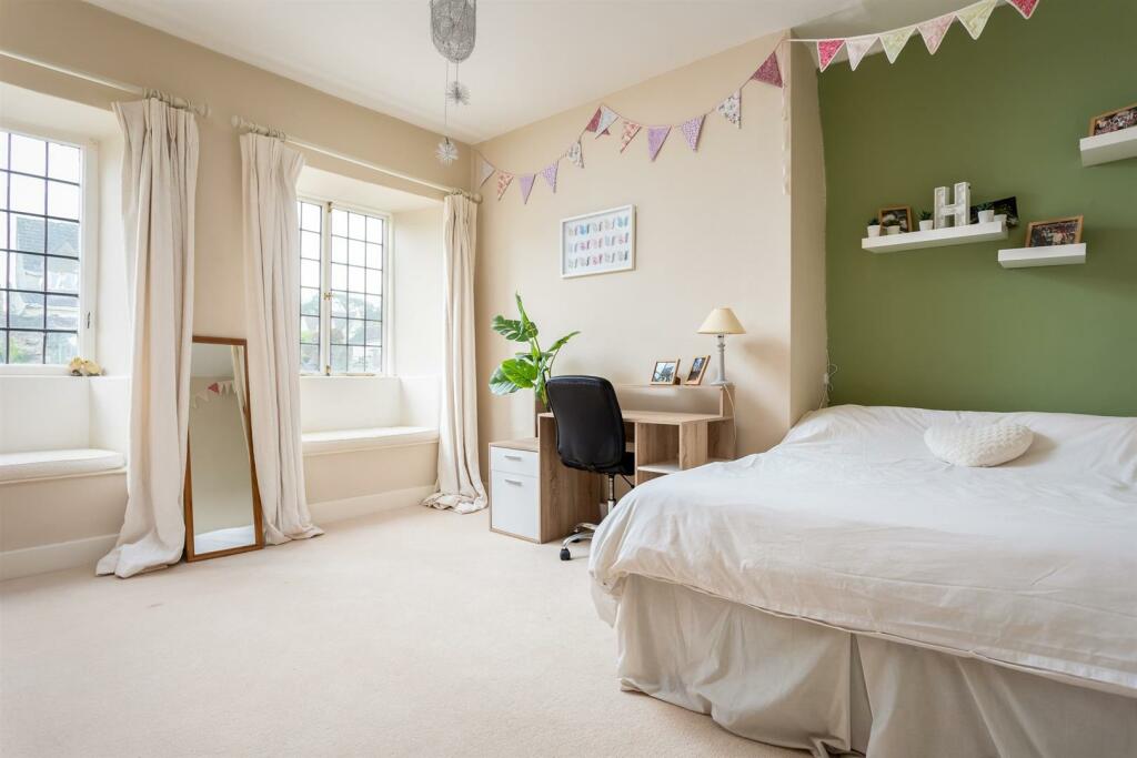 67 - Chipping Croft - GL8 8DQ - Web.jpg