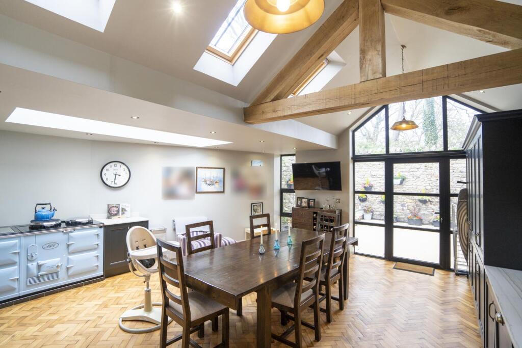 Whitburn House Lodge-19.jpg