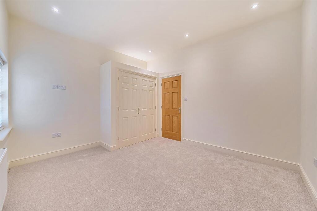 Archway House, 31 Moat Lane, Towcester (4).jpg