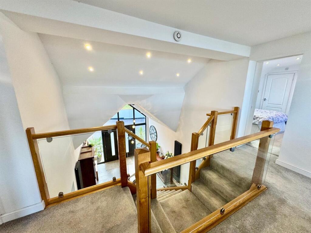 PHOTO-2025-09-05-10-48-39 (8).jpg