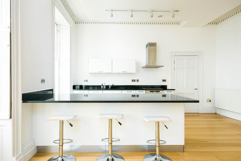 Kitchen_1.jpg