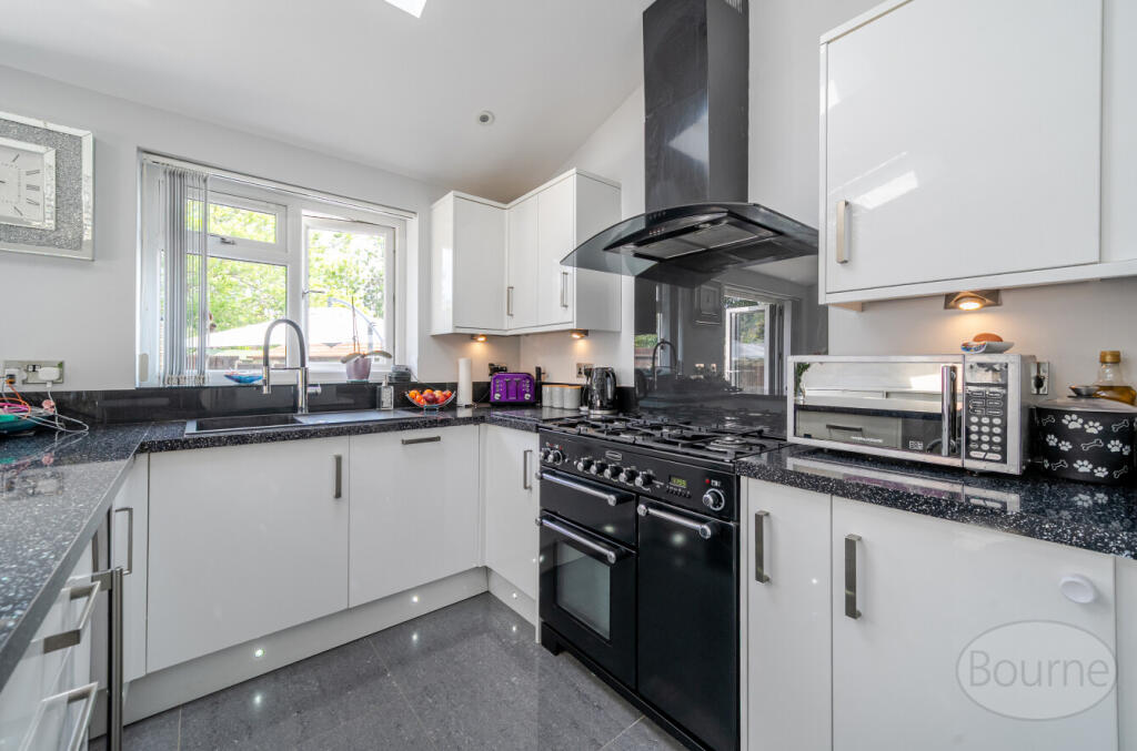 b88690a8-7c07-415...