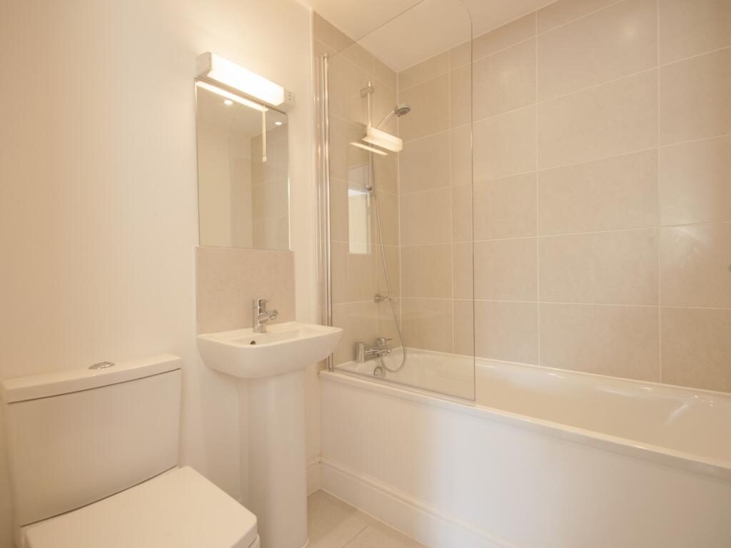 Bathroom2