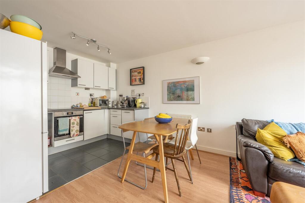 Martello Street, E8