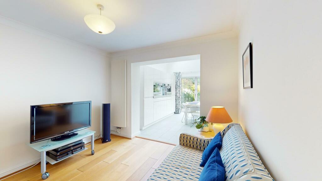 Manor-House-Cottage-08122024_145703