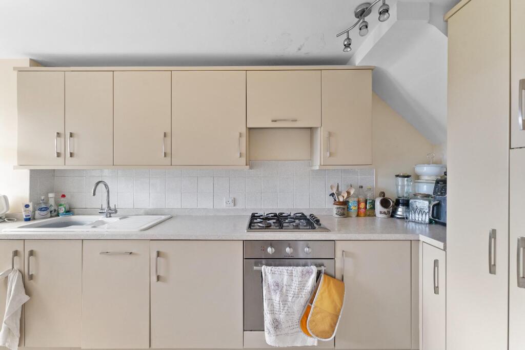 215 Mendip Road Yatton BS49 4ED 20.jpg