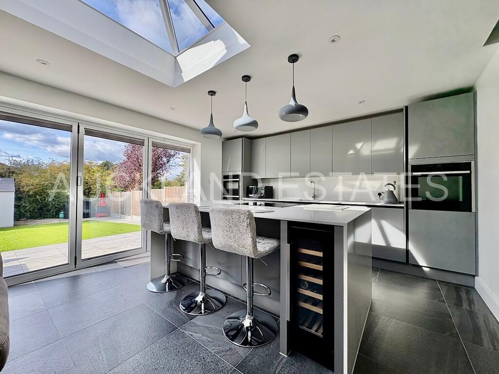 image00016-175809...