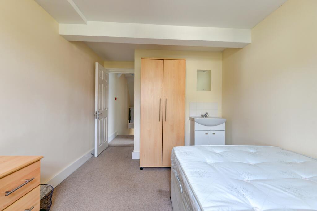 62 Brading Road Bedroom 3
