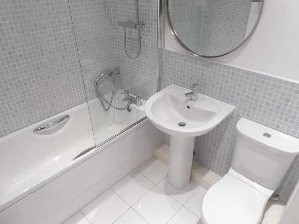 12 tHACKRAY IMG_9...