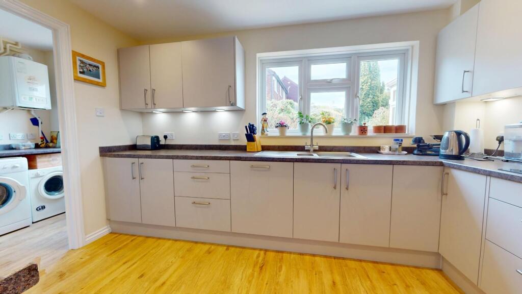 36-Whitecross-Drive-08272025_172756.jpg