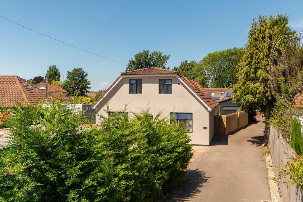 3C5LBY - External A.jpg