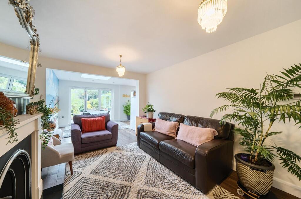 Davidson Frost-Wellings, DFW, Ingram Close, Stanmo