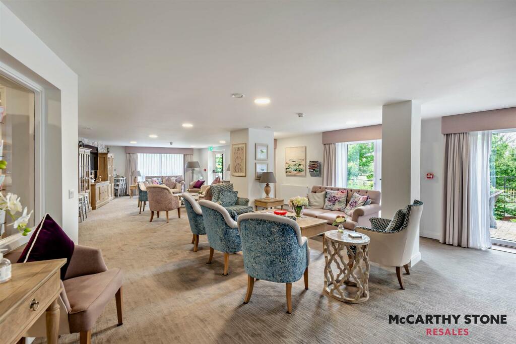 8600809-interior14-800.JPG