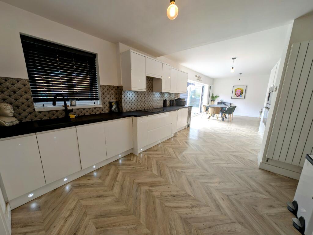 Kitchen diner