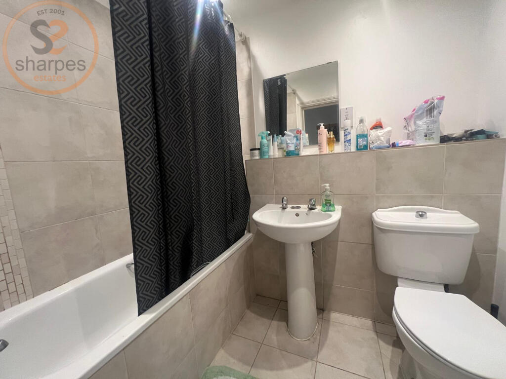 WhatsApp Image 2025-10-02 at 16.18.15.jpeg