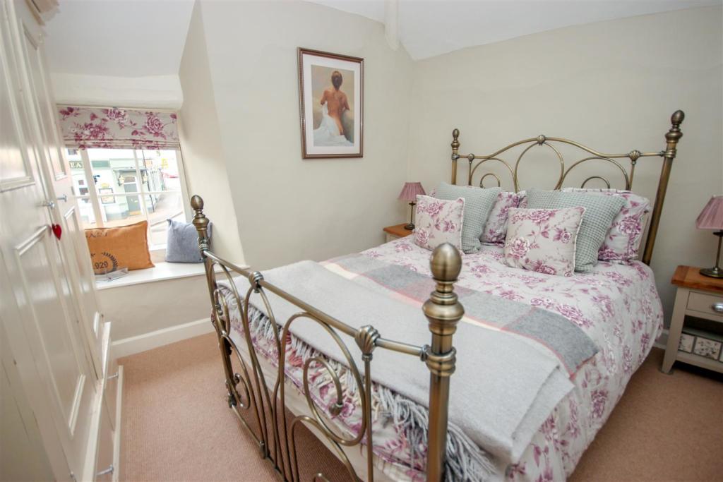Bedroom 3.jpg