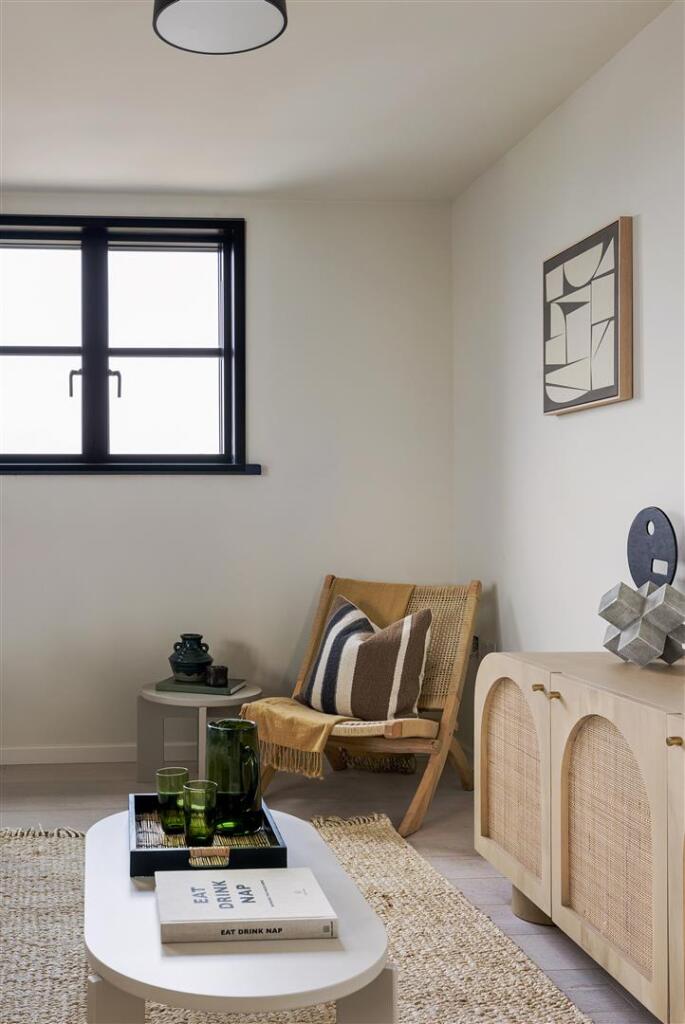 Harley Court, E11